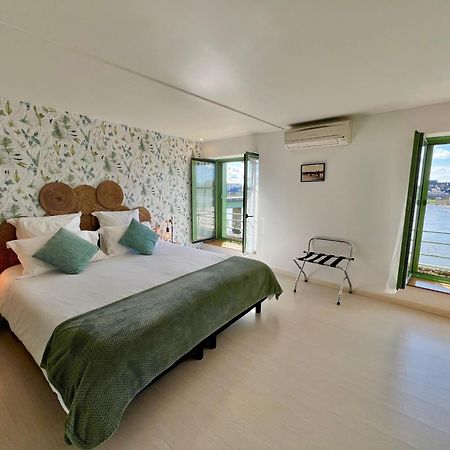 La Vue Loire Maison Saint-Denis-de lʼHôtel Esterno foto